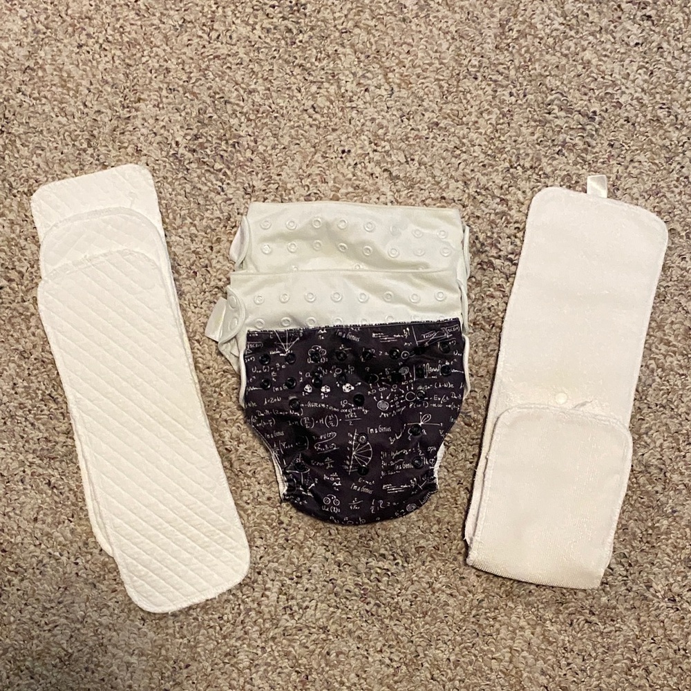 BumGenius Adjustable Snap Closure Diaper Set